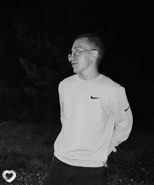 Глеб, 19, Абакане — анкета №3045811