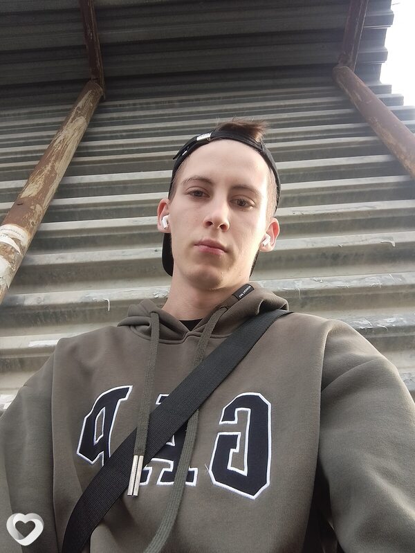 Даня, 20, Асбесте — анкета №3045716