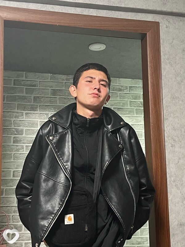 Никита, 21, Москве — анкета №3046270