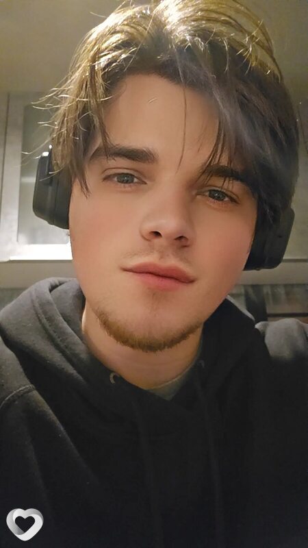 Сергей, 24, Осинниках — анкета №3046955