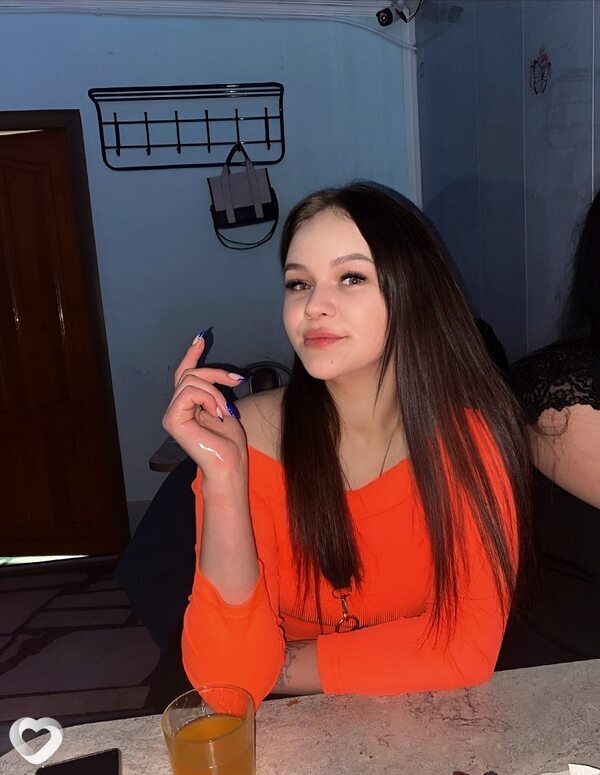 Кристина, 22, Челябинске — анкета №3047401