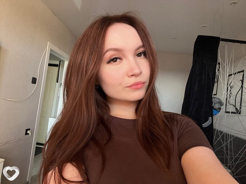 Арина, 21, Ульяновске — анкета №3047662