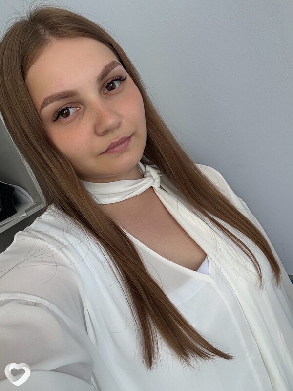 Лена, 26, Екатеринбурге — анкета №3048354