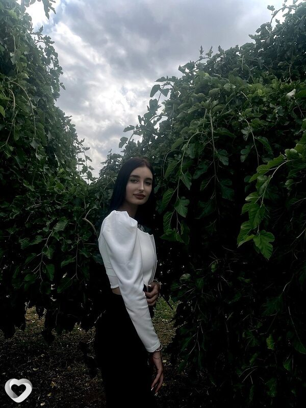 Алина, 20, Ростове-на-Дону — анкета №3050939