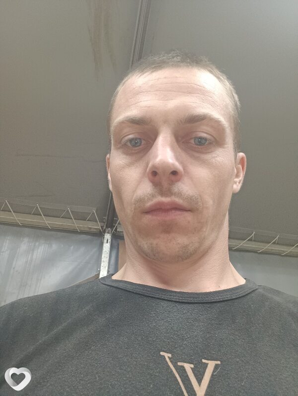 Артем, 29, Кировске — анкета №3051510