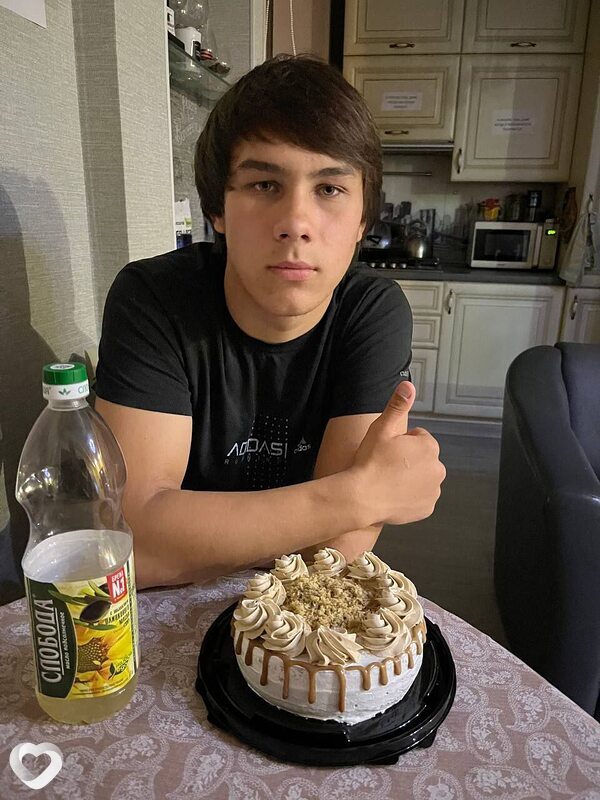 Сергей, 19, Рыбинске — анкета №3053494