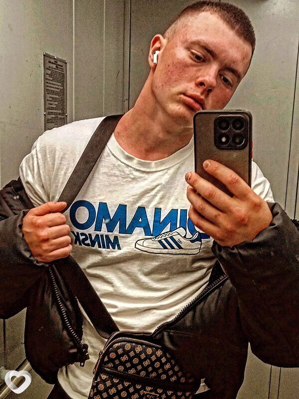 Иван, 21, Минске — анкета №3053635