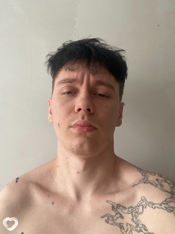 Миллош, 21, Павлодаре — анкета №3053693