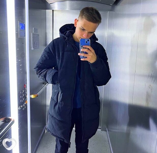Артём, 21, Москве — анкета №3054156