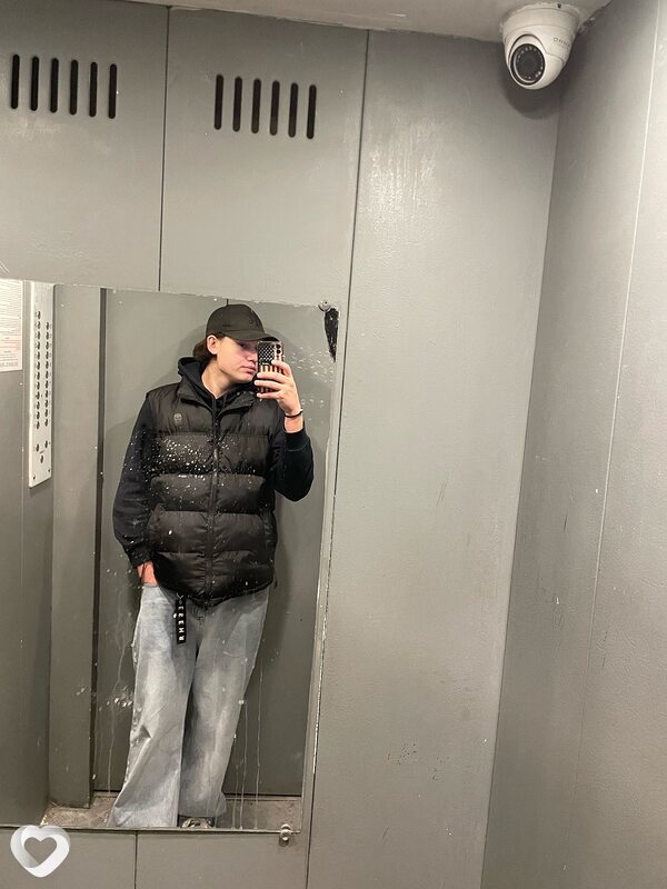 Дима, 19, Екатеринбурге — анкета №3054221