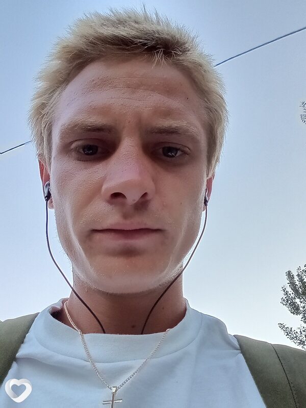 Виталя, 22, Киеве — анкета №3054905