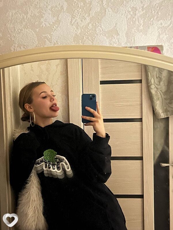 Эля, 22, Москве — анкета №3055200