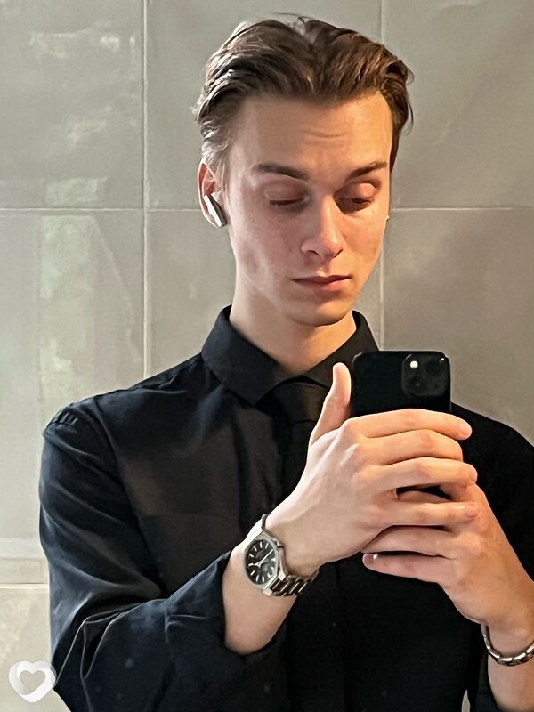 Ваня, 22, Барнауле — анкета №3056889