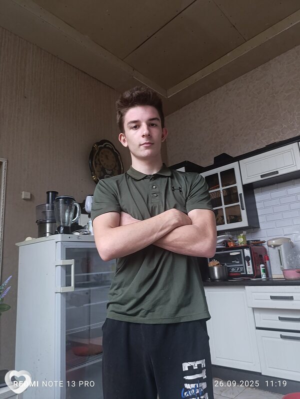 Адам, 19, Астрахани — анкета №3057249