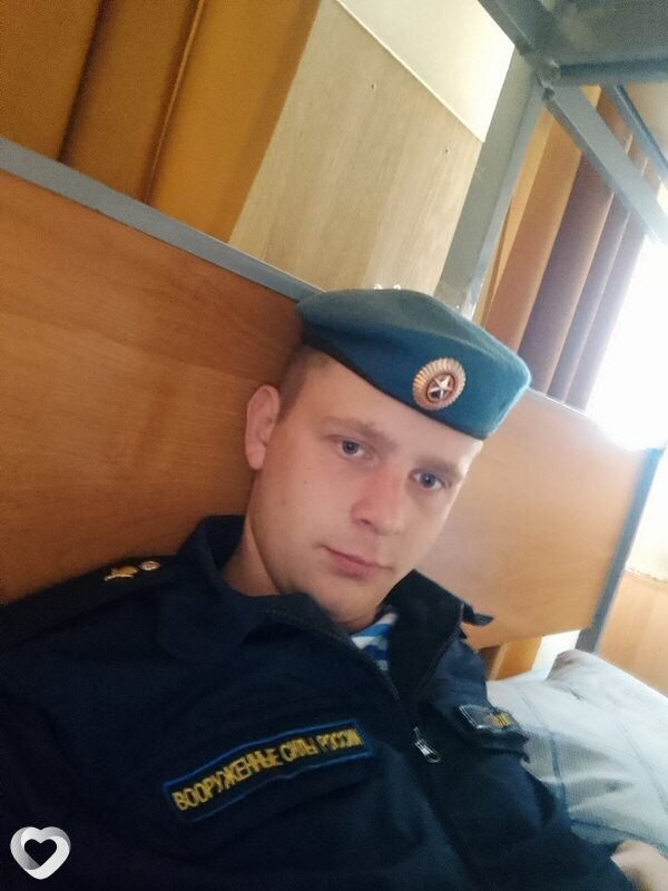 Максим, 21, Ярославле — анкета №3057920