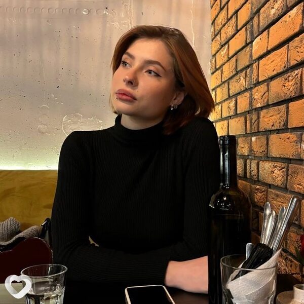 Алёна, 21, Минске — анкета №3057882