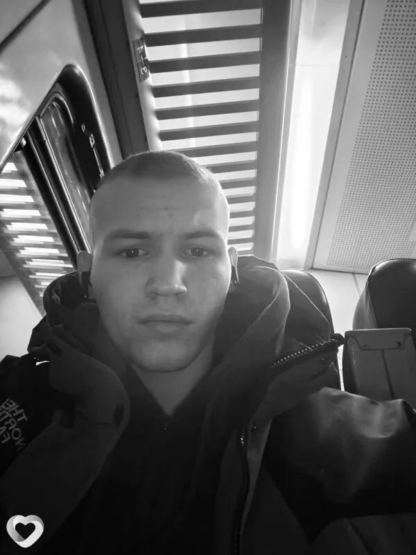Владимир, 19, Барнауле — анкета №3058151
