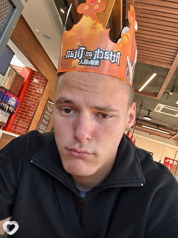 Виталий, 18, Тамбове — анкета №3058726