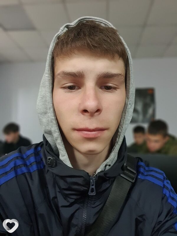 Максим, 19, Улан-Удэ — анкета №3059274