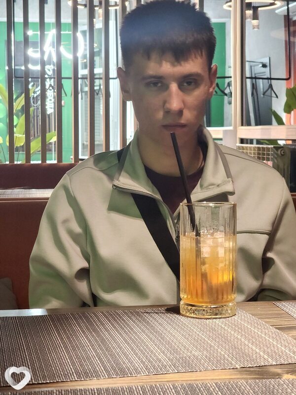 Алексей, 24, Оренбурге — анкета №3059338