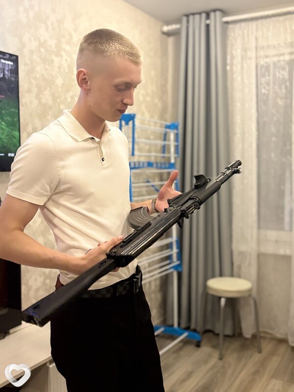Денис, 21, Казани — анкета №3059580