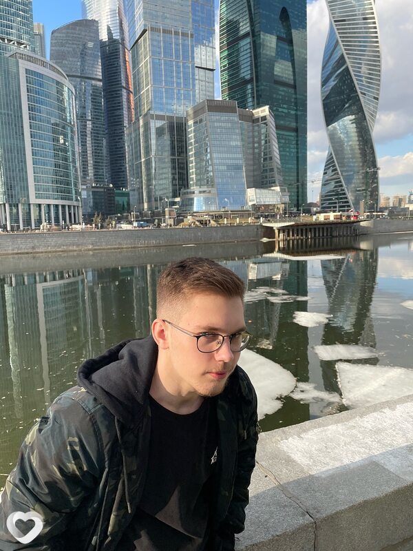Максим, 23, Москве — анкета №3061901