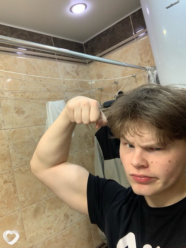 Алексей, 20, Архангельске — анкета №3061125