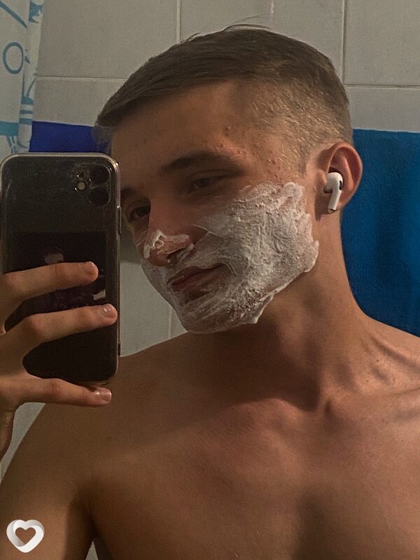 Иван, 18, Новосибирске — анкета №3062086