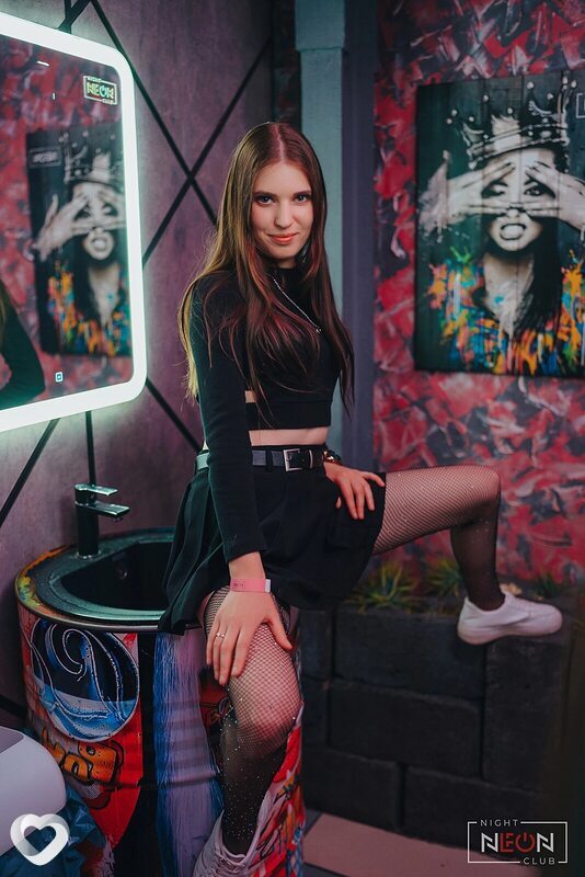 Кристина, 28, Барнауле — анкета №3063162