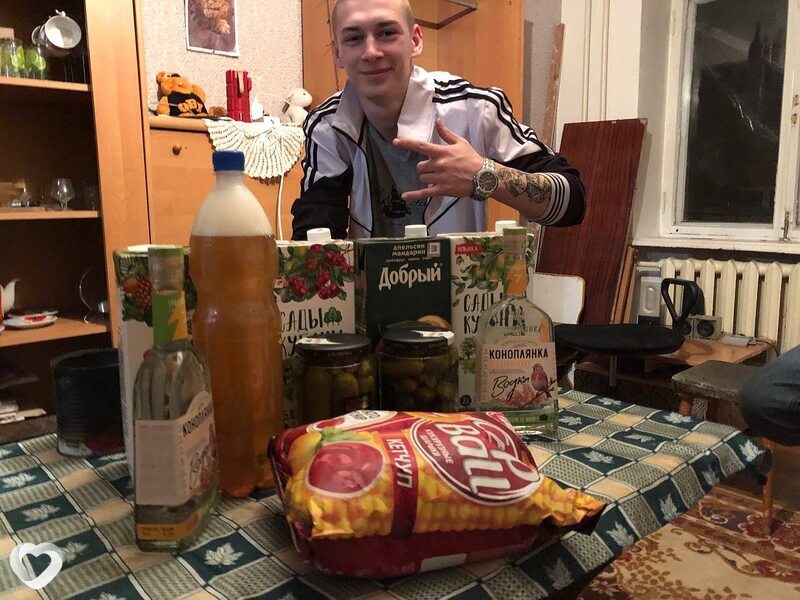 Олег, 20, Антраците — анкета №3063739