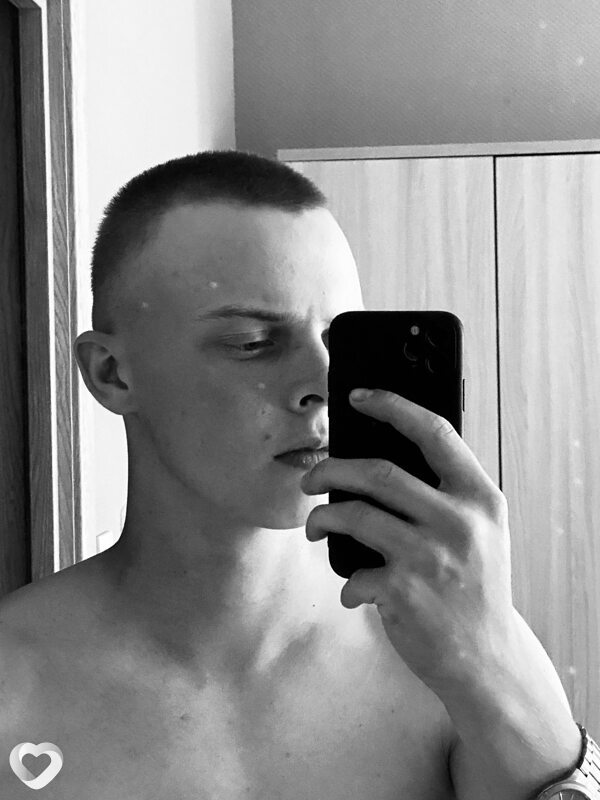 Глеб, 22, Санкт-Петербурге — анкета №3065205