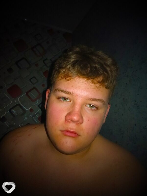 Алексей, 19, Барнауле — анкета №3065442
