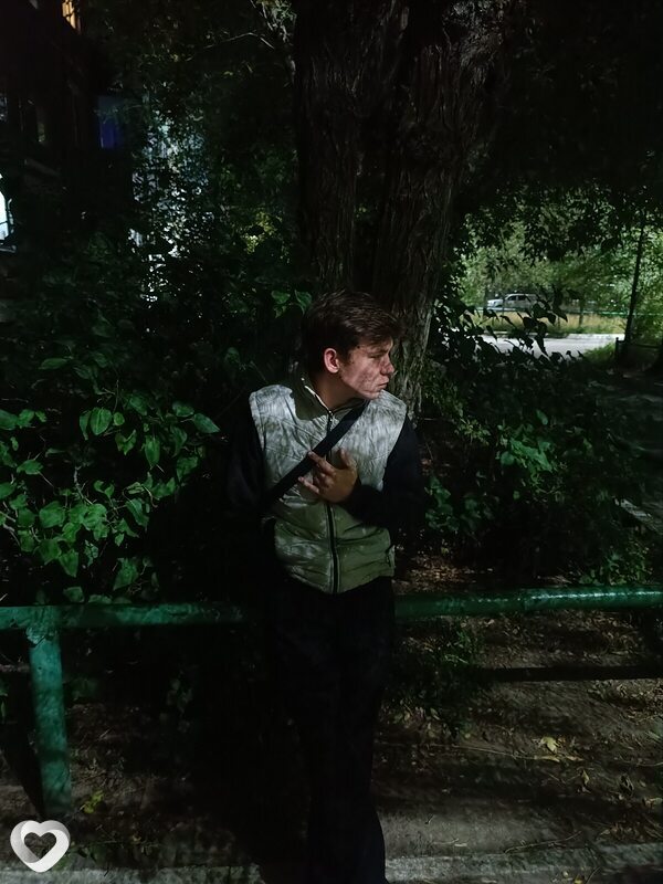 Николай, 18, Шахтинске — анкета №3065790