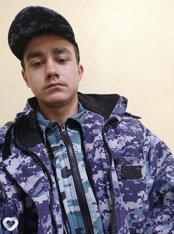 Maksim, 21, Тюмени — анкета №3065968
