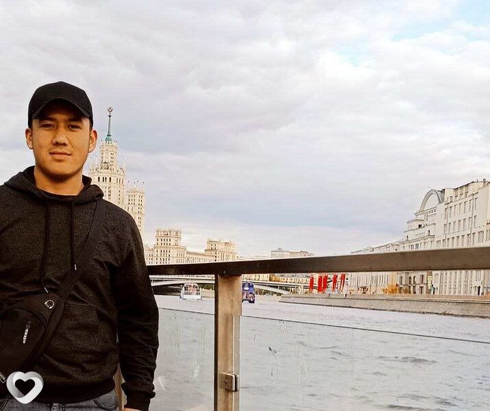 Yoʻldoshbek, 21, Санкт-Петербурге — анкета №3067252