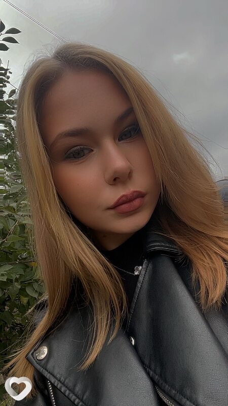 Полина, 19, Сочи — анкета №3067277
