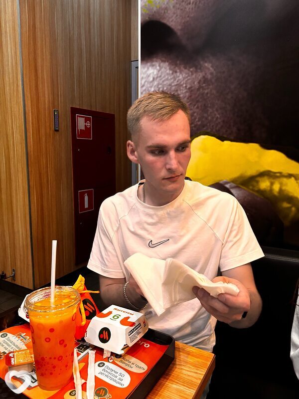 Кирилл, 24, Волгограде — анкета №3067687