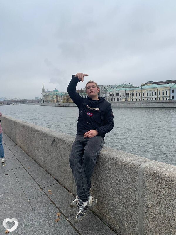 Кирилл, 19, Москве — анкета №3067742