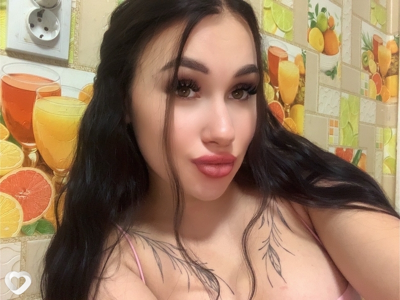 Ангелина, 21, Артеме — анкета №3068332