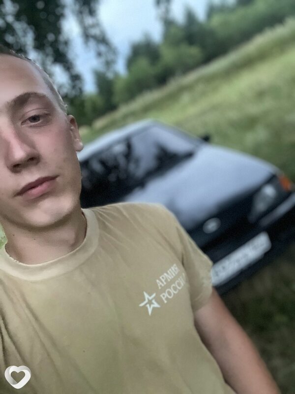 Андрей, 21, Балакове — анкета №3068525