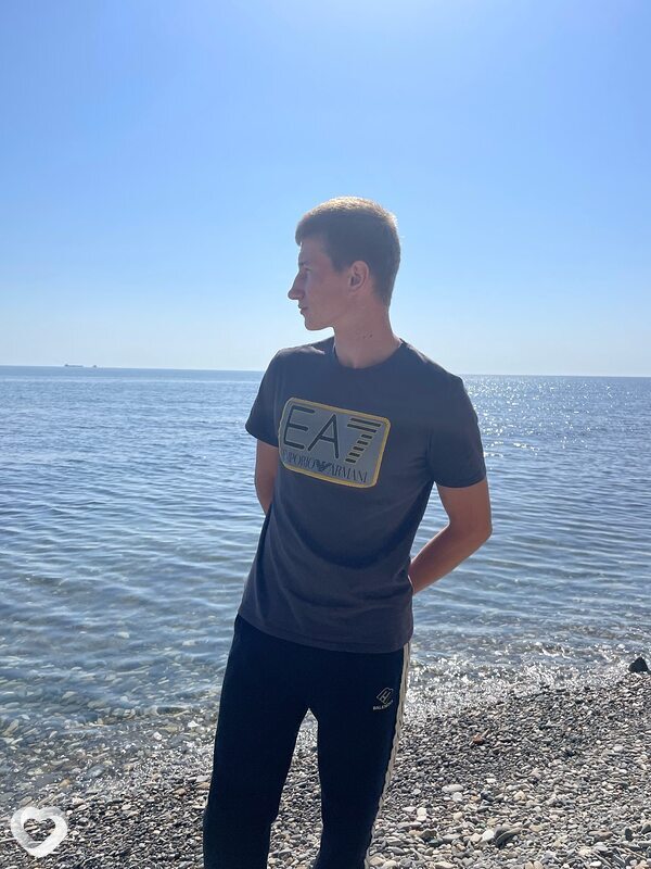 Макс, 21, Апшеронске — анкета №3068649