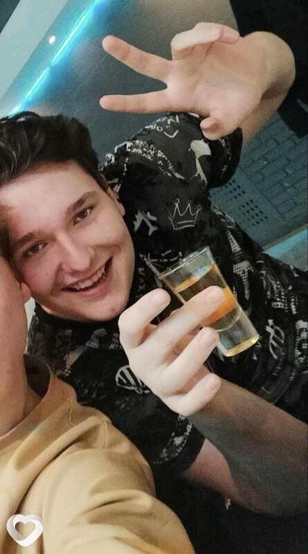 Богдан, 19, Саратове — анкета №3068976
