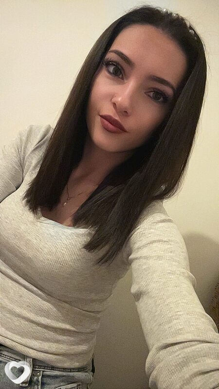 Adela, Constanța