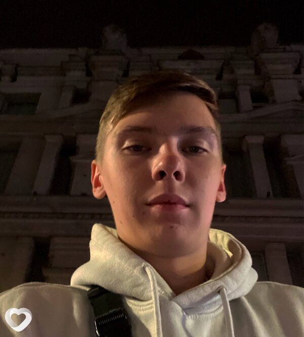 Артём, 22, Минске — анкета №3069671