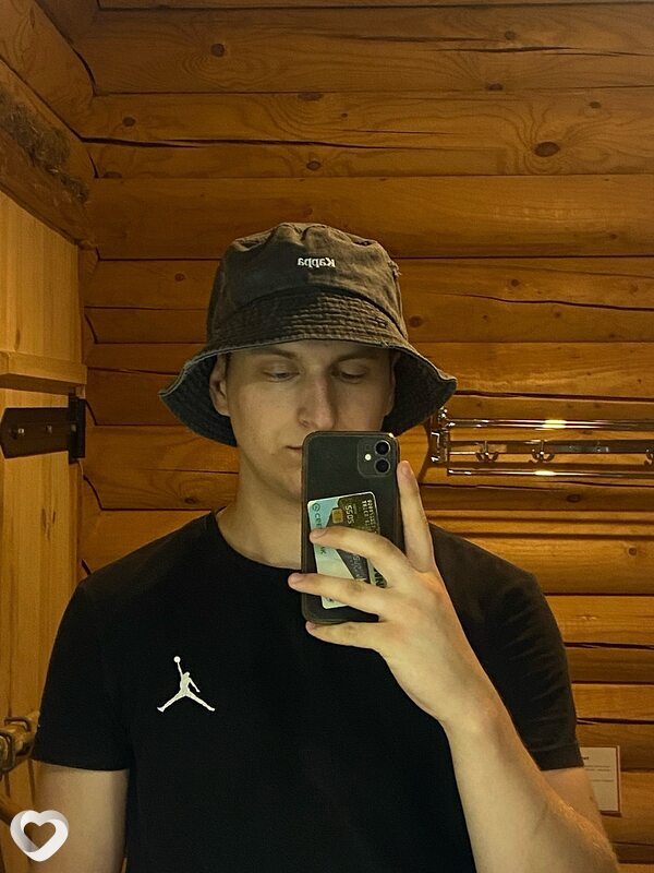 Артемий, 19, Ульяновске — анкета №3070605