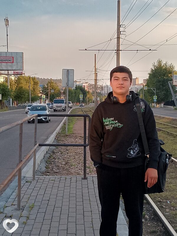 Yorqinbek, 19, Улан-Удэ — анкета №3072161