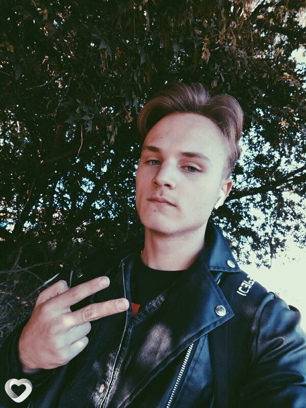 Данила, 20, Орёл — анкета №3072299