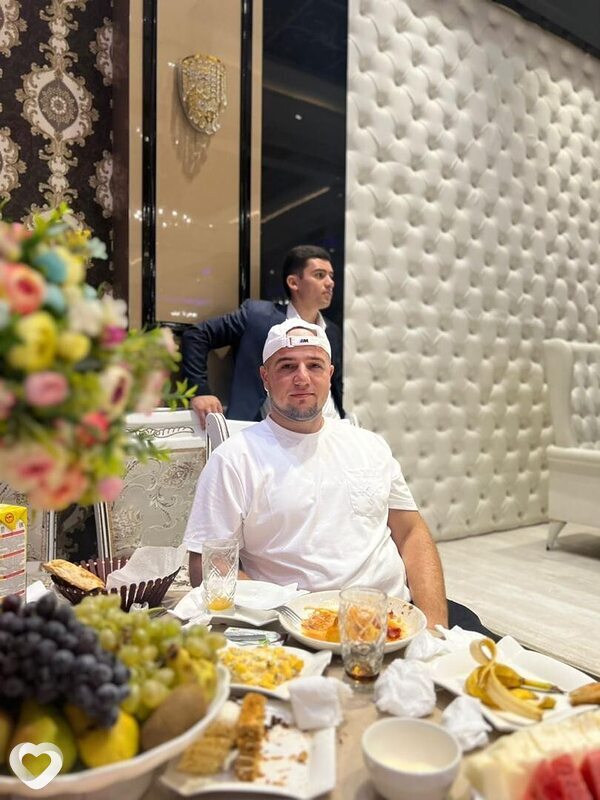 Qobil, 25, Екатеринбурге — анкета №3072633