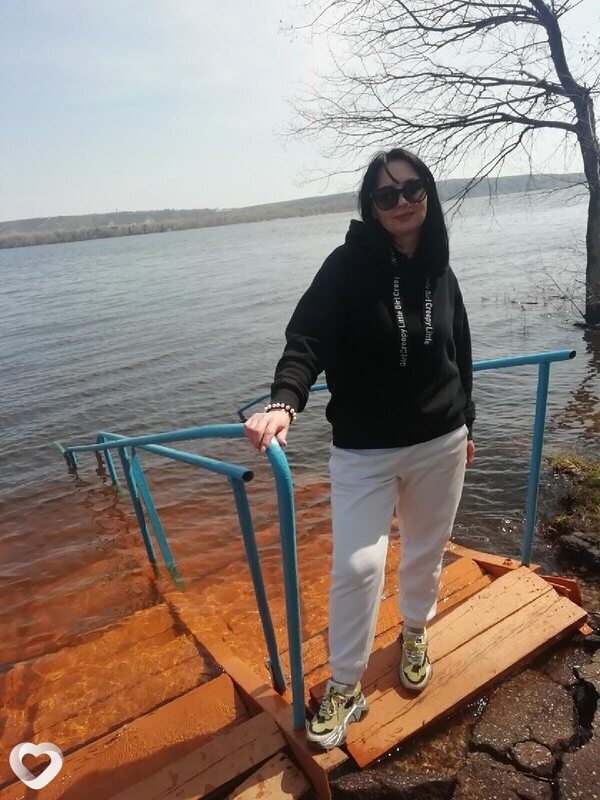 Лариса, Покров