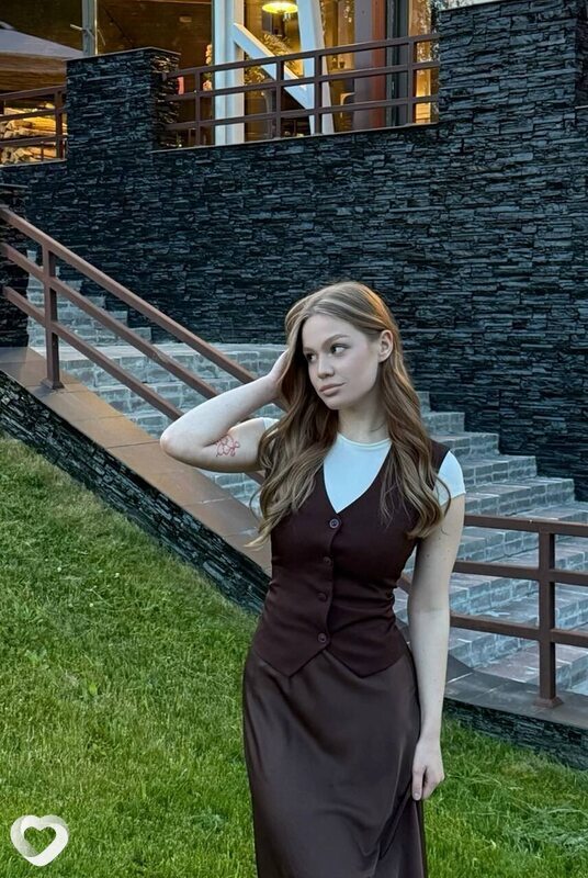 Элина, 23, Ростове-на-Дону — анкета №3073737
